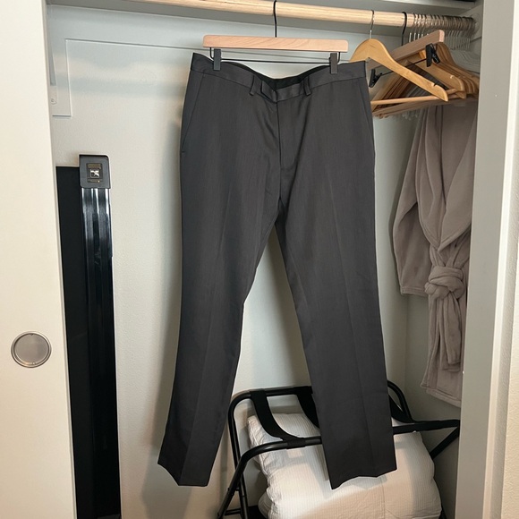 Kenneth Cole Reaction Dress Pants - Picture 1 of 4